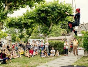 un spectacle devant un public