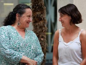Florence Miailhe et Maria Conquet, conseillère départementale déléguée à la culture.