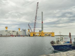 éoliennes flottantes port la nouvelle