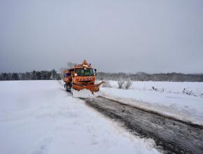 Opérations de déneigement sur le secteur de Cuxac-Cabardès La Loubatière