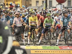 PASSAGE DU TOUR DE FRANCE 2021 A CARCASSONNE