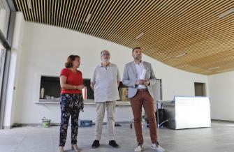 Le chantier de reconstruction du collège Alain se poursuit, comme a pu le constater le vice-président délégué à l'éducation et aux collèges, Sébastien Gasparini (à droite).