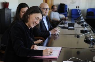 Maria Conquet, signataire de la convention de généralisation de l'éducation à la pratique artistique et culturelle