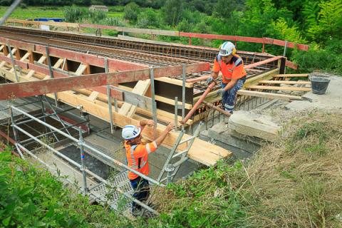 Reconstruction du pont de Verzeille.