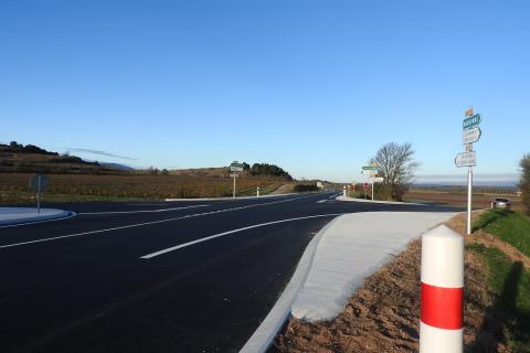 le giratoire de moux a été rénové avec un enrobé innovant.