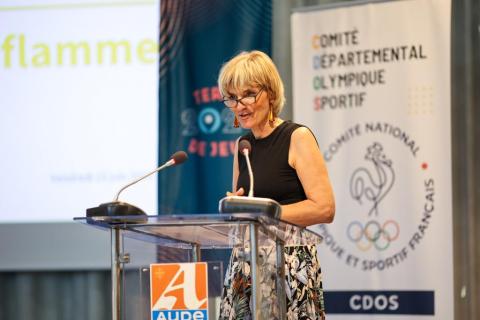 La présidente du Département de l'Aude Hélène Sandragné à l'annonce du passage de la flamme olympique dans l'Aude.