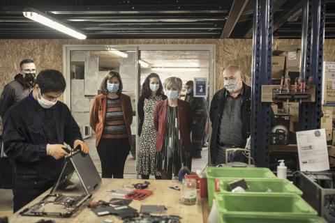 VISITE CATHERINE BOSSIS ET HELENE SANDRAGNE DANS LES LOCAUX D'IDEAL