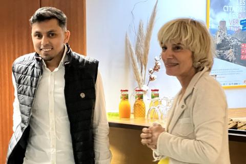 Eftacar Mirza Hossan Meilleur apprenti de France félicité par Hélène Sandragné présidente du Département de l'Aude