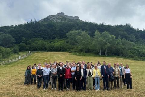 Les membres du comité de bien  de la candidature des forteresses royales du languedoc au patrimoine mondial de l'Unesco se sont retrouvés à Montségur pour la réunion de l'année 2025.