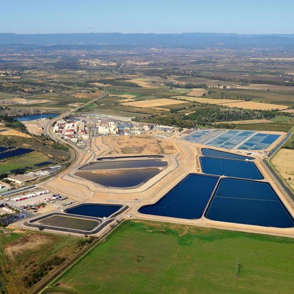 Vue aérienne de l'installation nucléaire de base du site Orano Malvési, à Narbonne.