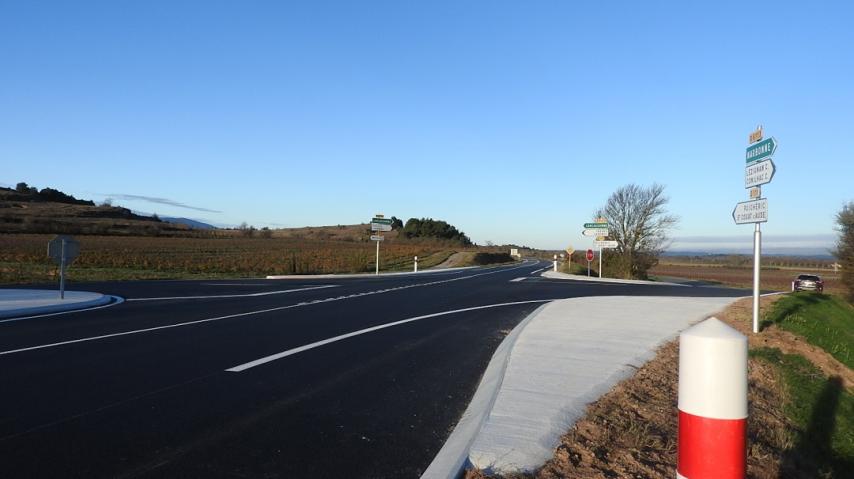 le giratoire de moux a été rénové avec un enrobé innovant.