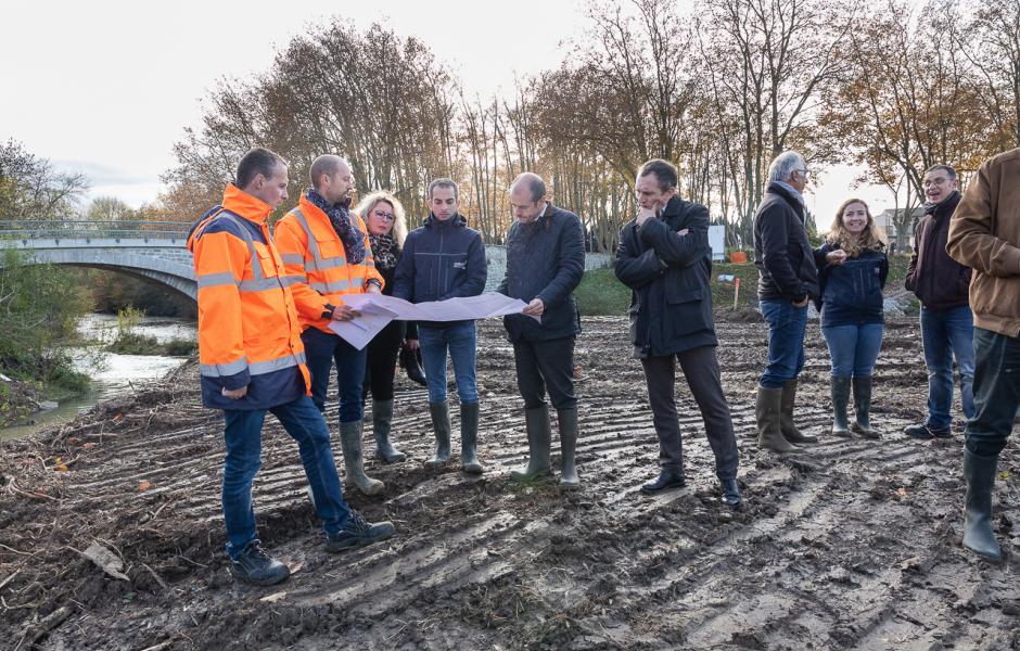 Visite de chantier des travaux de rétablissement de la continuité écologique du Fresquel à Pennautier.